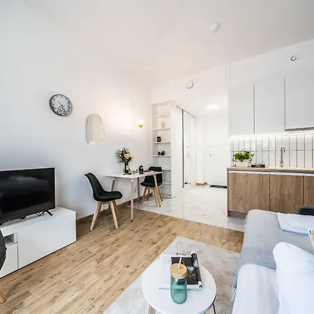 Eleganckie Z Balkonem Slonimskiego 2 By Renters Lägenhet *