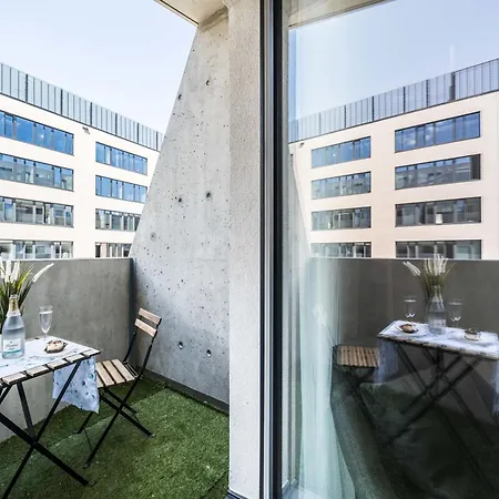Lägenhet Eleganckie Z Balkonem Slonimskiego 2 By Renters