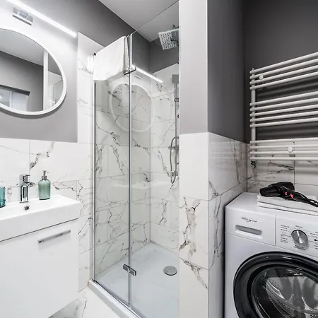 Eleganckie Z Balkonem Slonimskiego 2 By Renters *