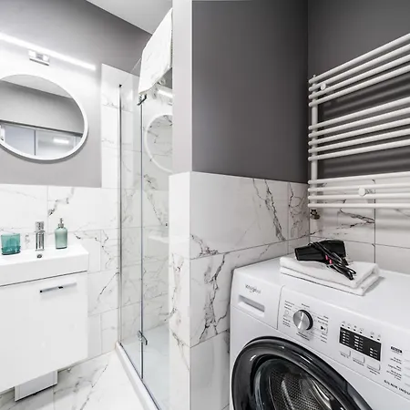 Eleganckie Z Balkonem Slonimskiego 2 By Renters Lägenhet *